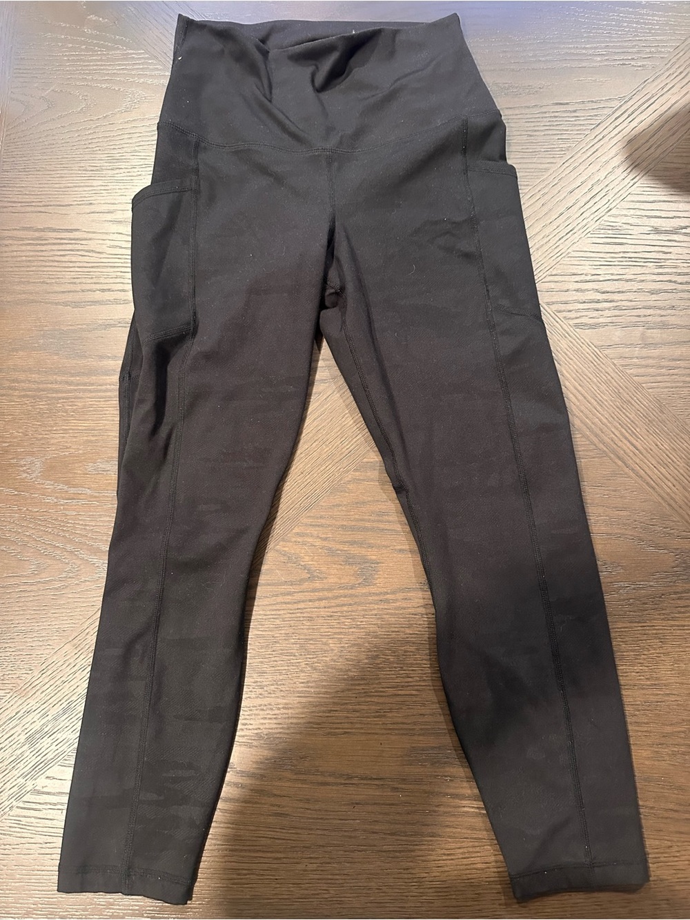 Yogalicious Black Luxe Active Leggings Label Detail